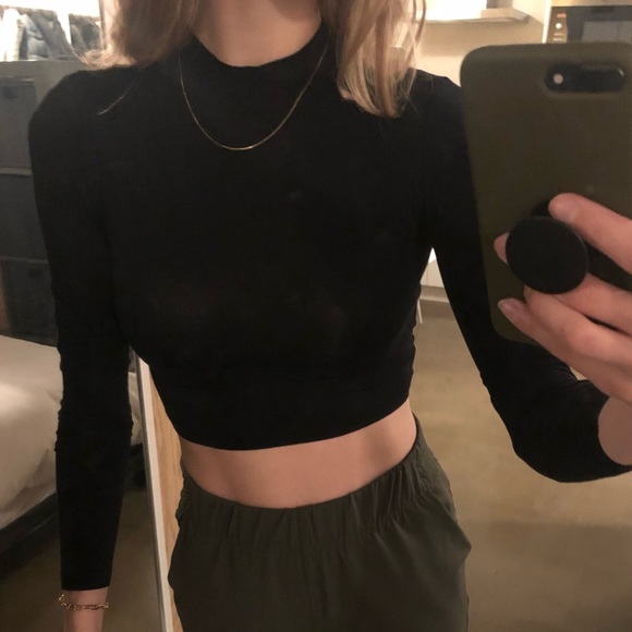 Wilfred Free Black long sleeve Cropped Mockneck XS